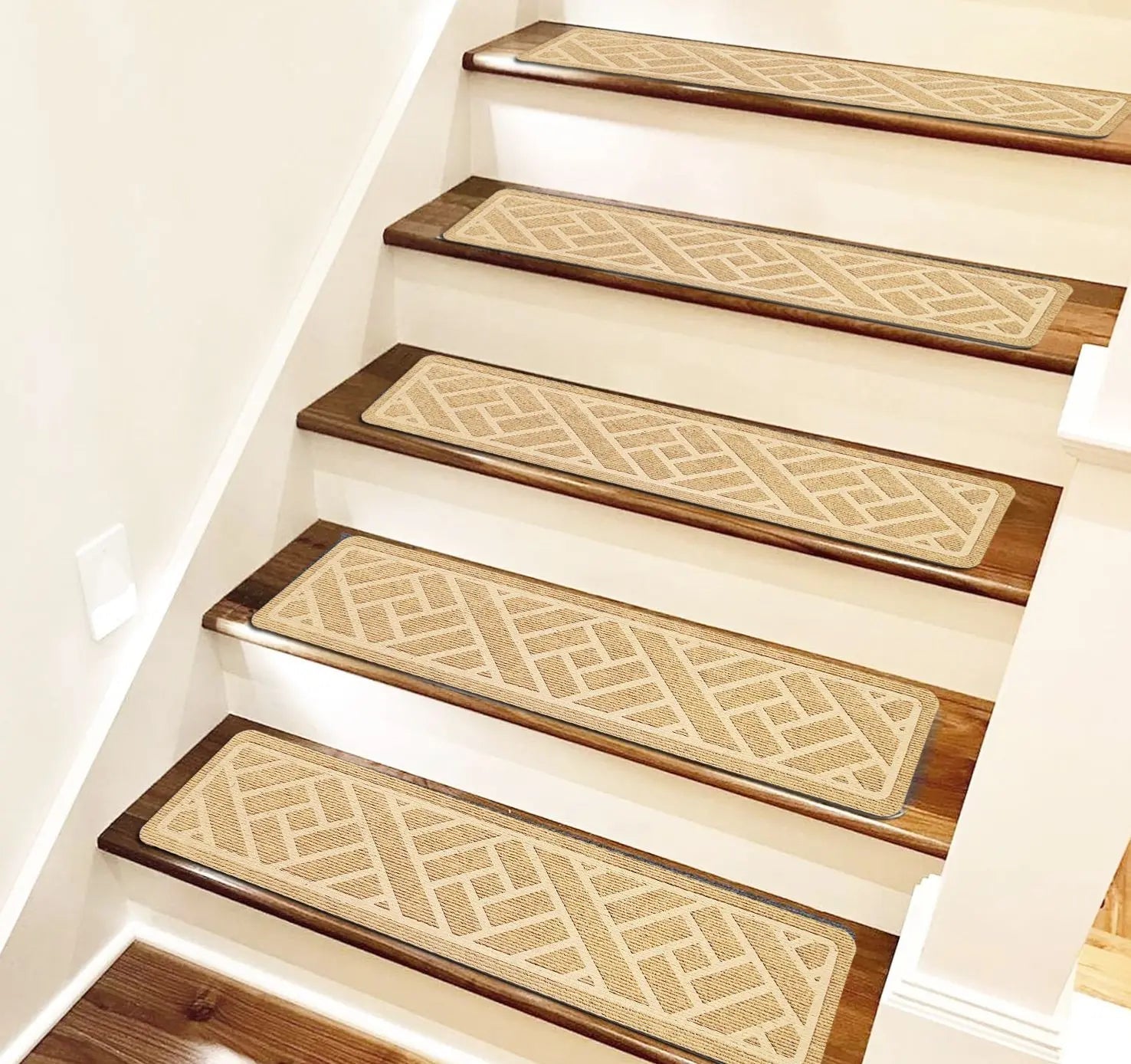 GripSteady™ | Trittschutzfolie für Treppen — Sicherheit bei jedem Schritt